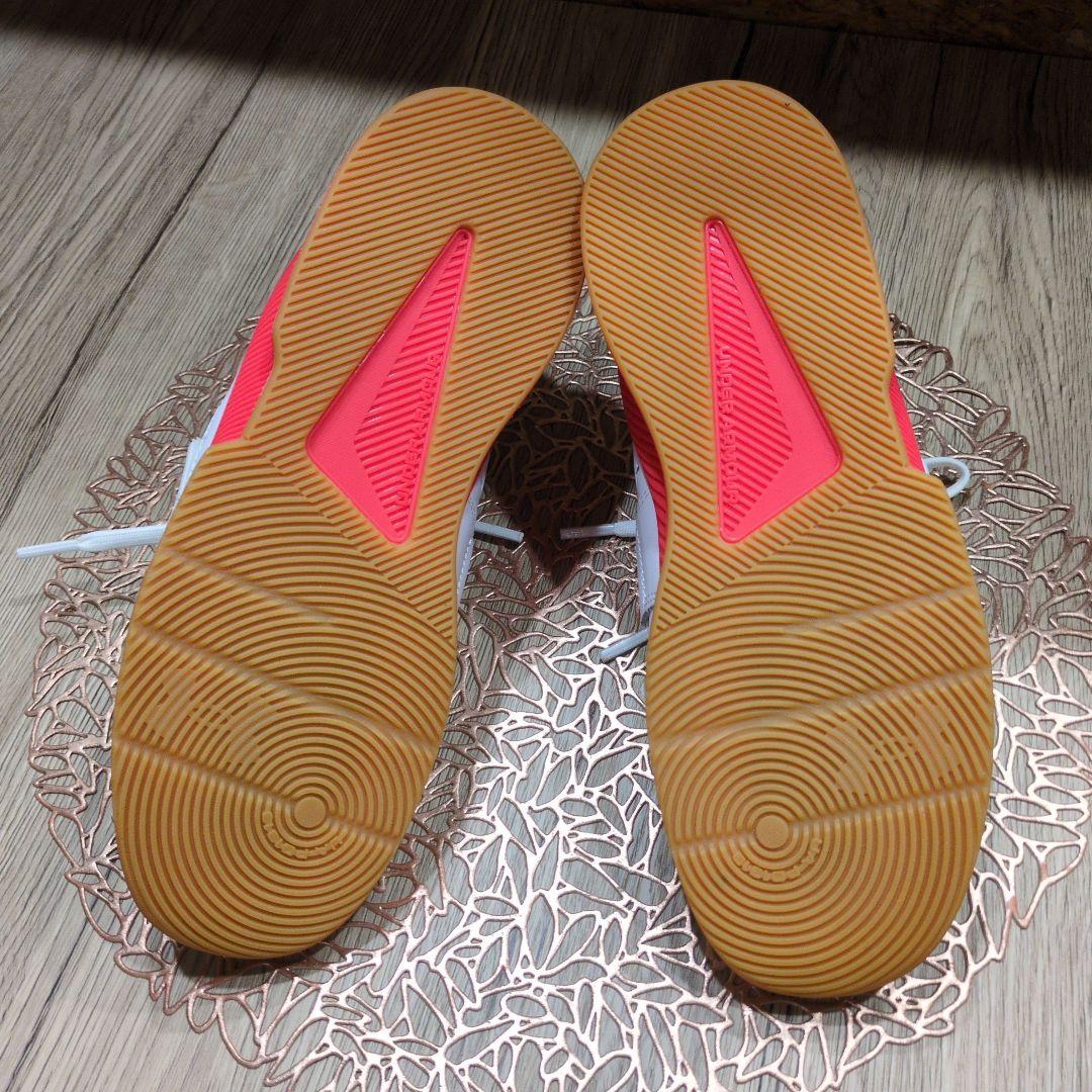 【完売品】アンダーアーマー　UAレイン リフター 24.5cm