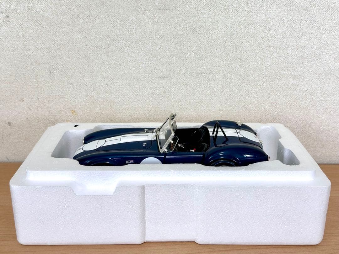 京商 1/18 シェルビー コブラ 427 S/C (ダークブルー)