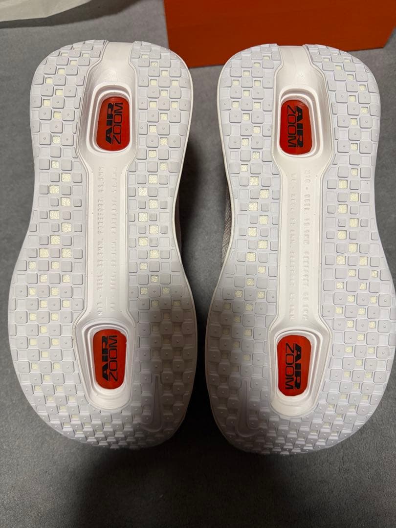 ウォーキング・ランニングウェア Nike Vomero Premium White/Bright Crimson