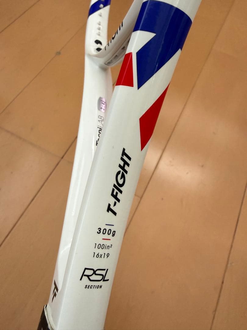 2025年モデル テクニファイバー T-FIGHT 300 グリップ2 美品