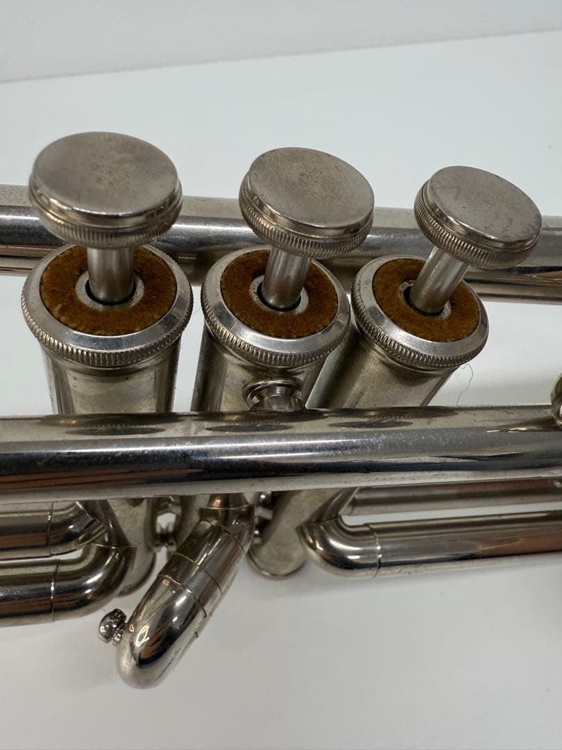 シルバー トランペット バルブ式