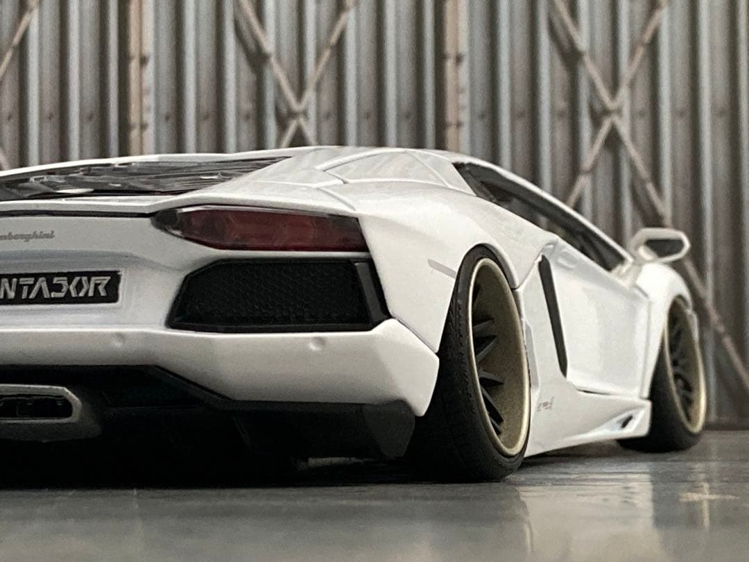 1/24 ランボルギーニ アヴァンタドールLP700-4（カスタム品）