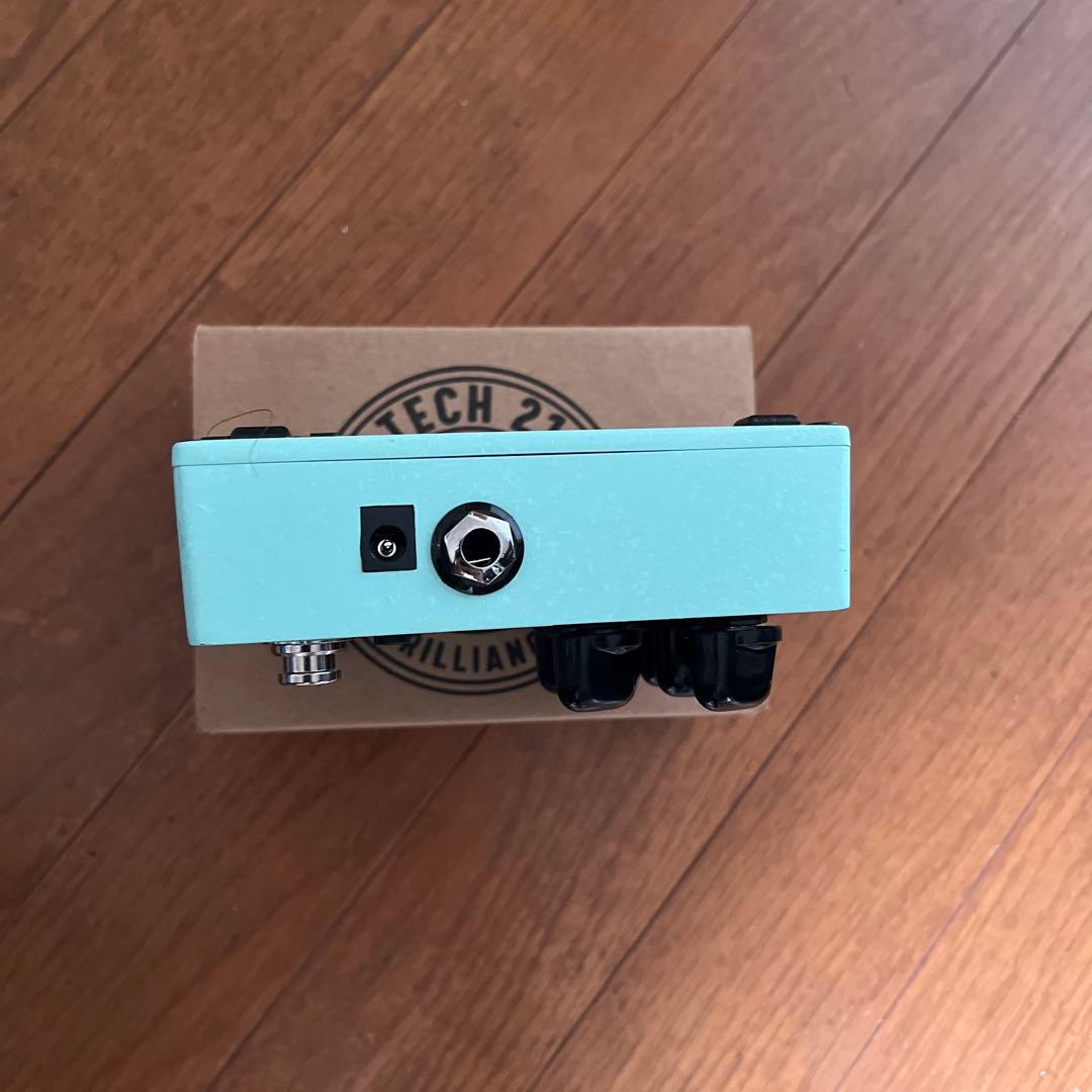 ベース TECH21 YYZ SHAPE-SHIFTER sansamp