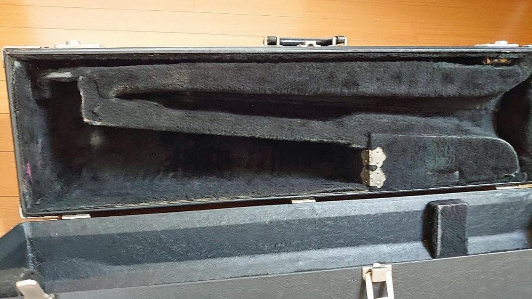 ゆ*う様 【超値下】【KING】 テナー トロンボーン ケース 稀少品 超メルカ