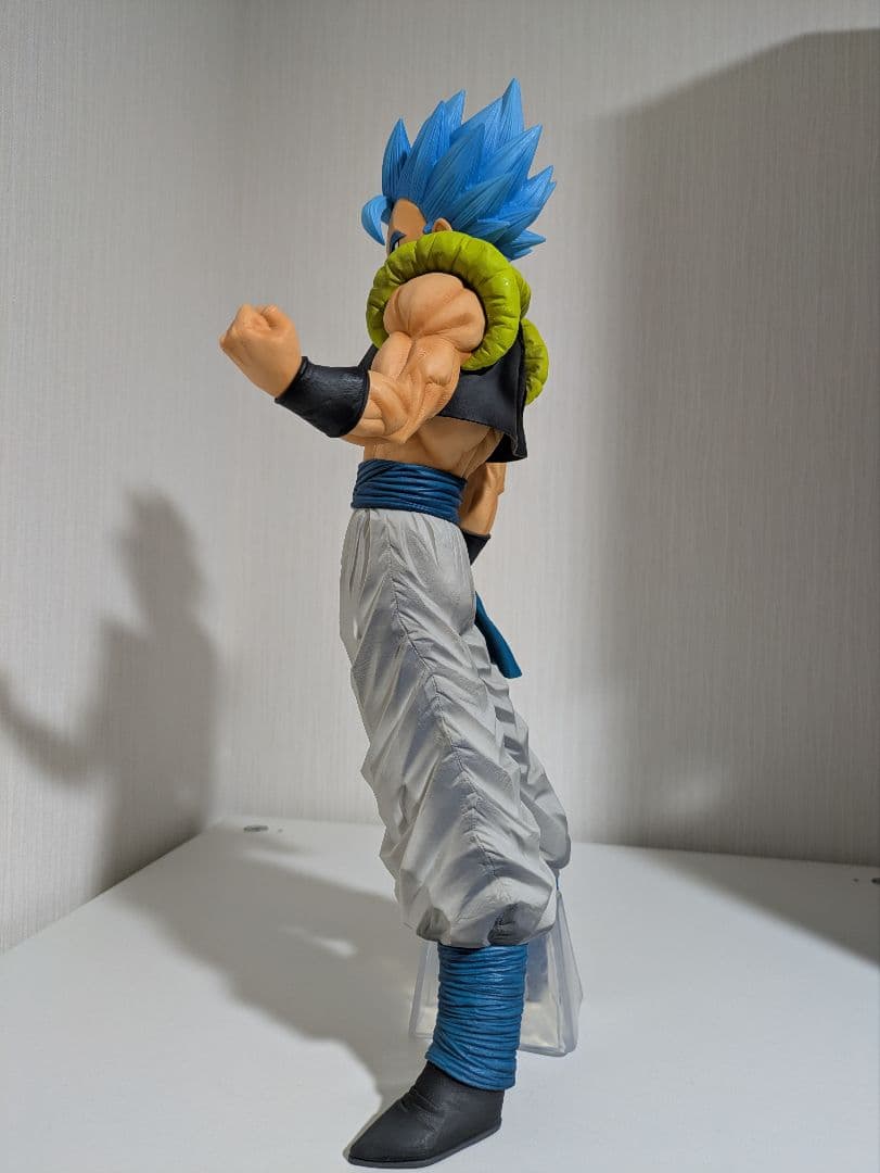 ドラゴンボール　一番くじ　EXTREME SAIYAN C賞賞 ゴジータブルー