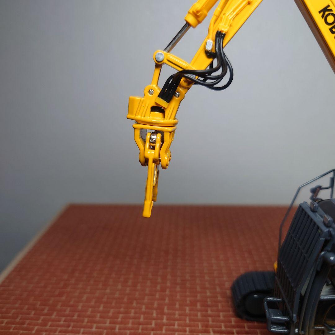 3*p様 コベルコ SK140SRD 自動車解体機(イエロー) 1/50 KOB