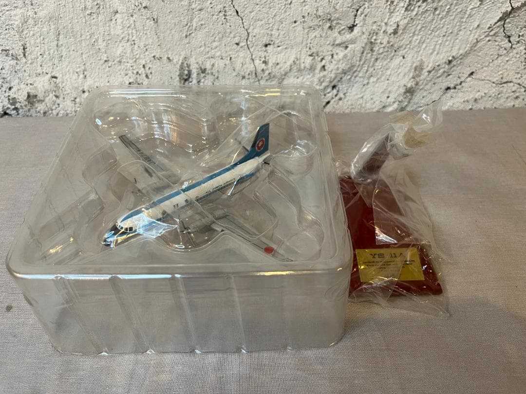 全日空商事　ANA　YS-11A　1/200　JA8744　YS21167