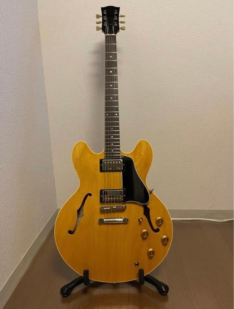 AT135STP セミアコ ギター