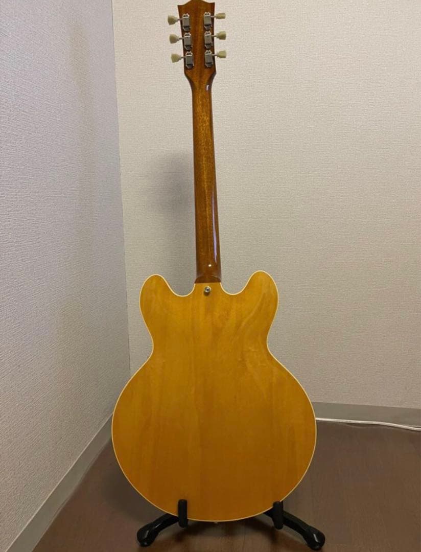 AT135STP セミアコ ギター