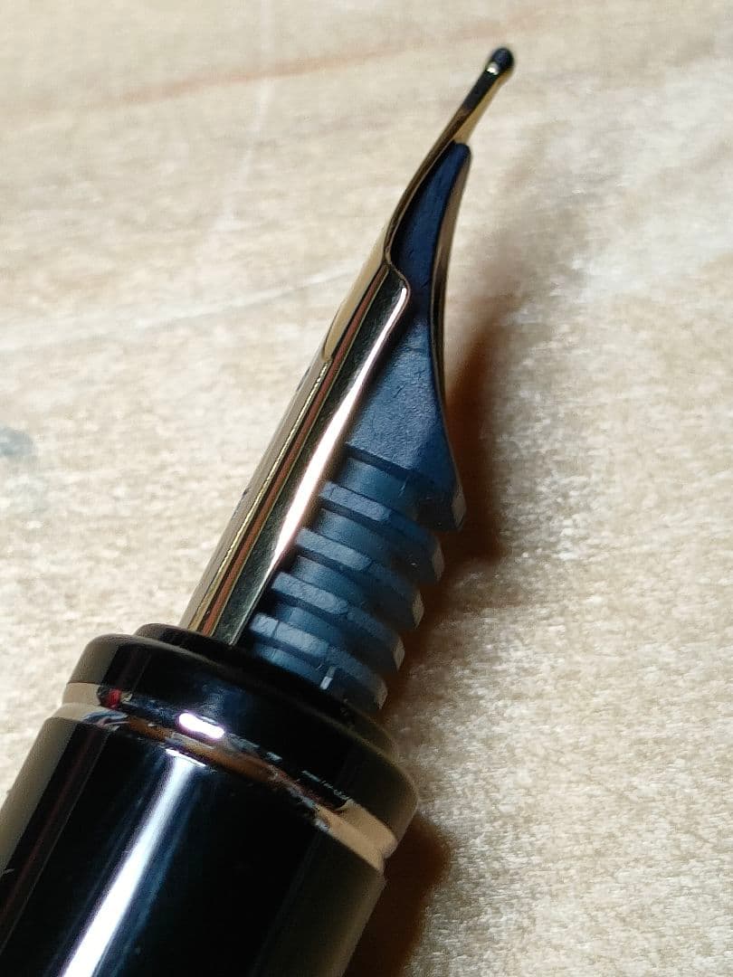 PILOT 廃盤　万年筆 18K M シルバー　グランセ