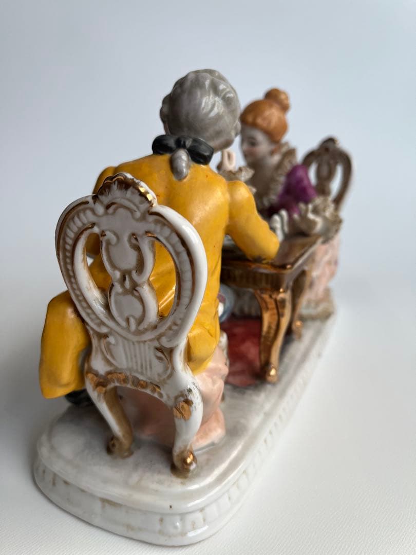 【磁器製アンティーク人形】 昭和から語りかけるセト・ノベルティ　「チェス」