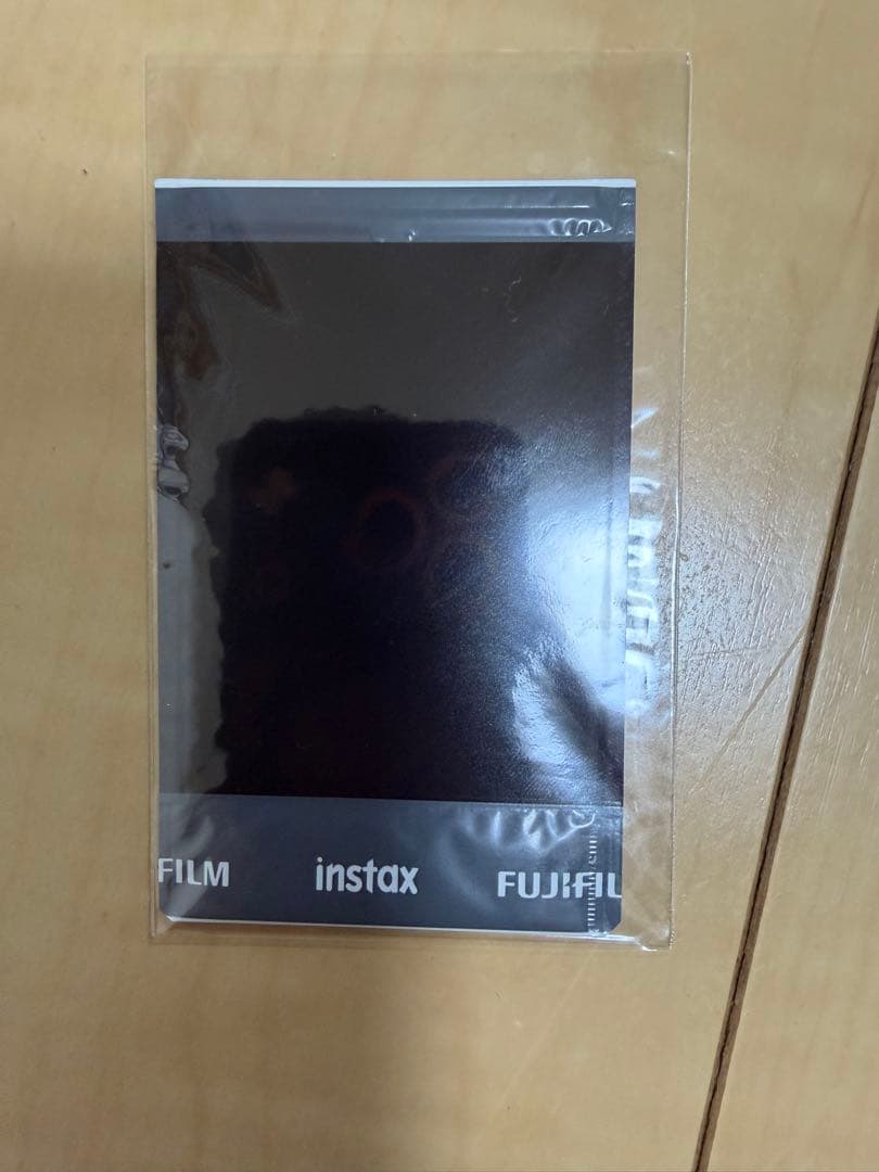 伊織もえ　サイン入りチェキ写真