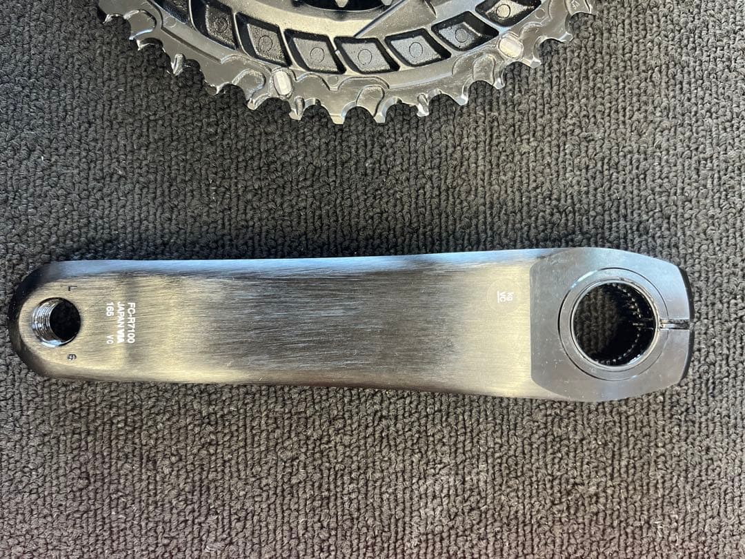 Shimano 105クランクセット 50-34T 165㎜　R7200 12速