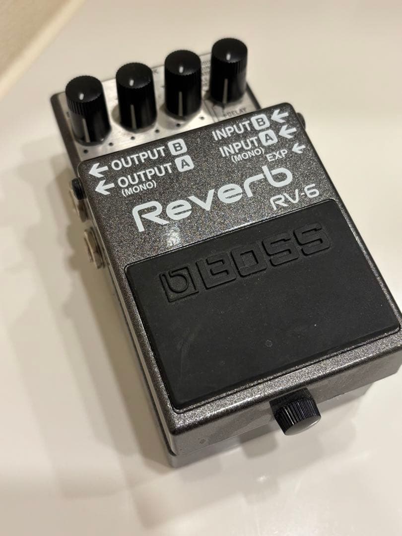 ギター用エフェクター　リバーブ　BOSS Reverb RV-6 ケース説明書付