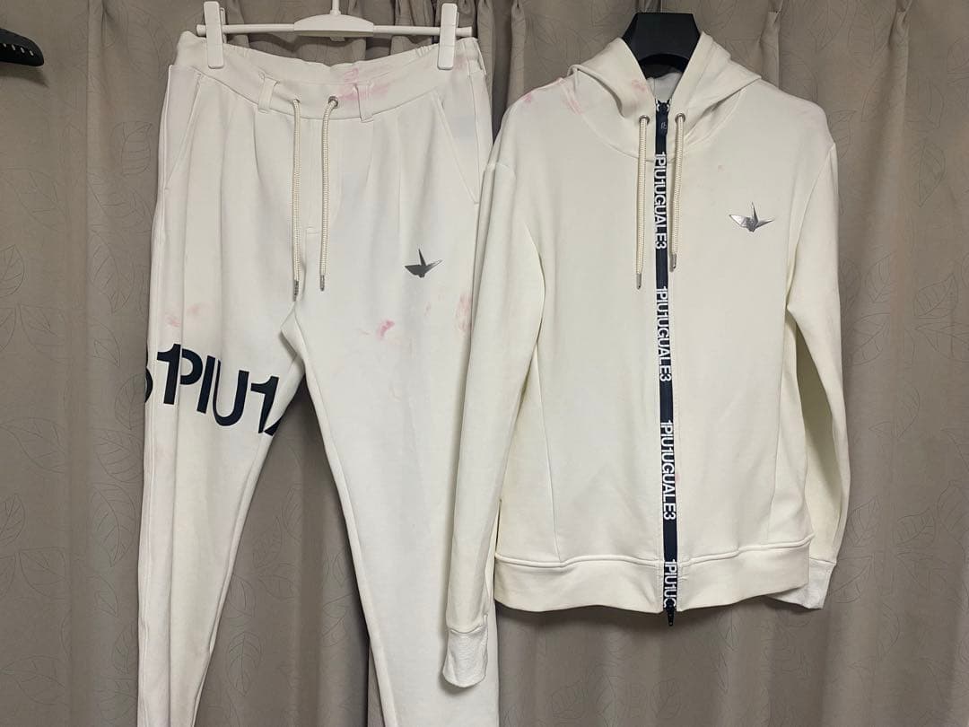 訳あり1PIU1UGUALE3 ゴルフウェア セット