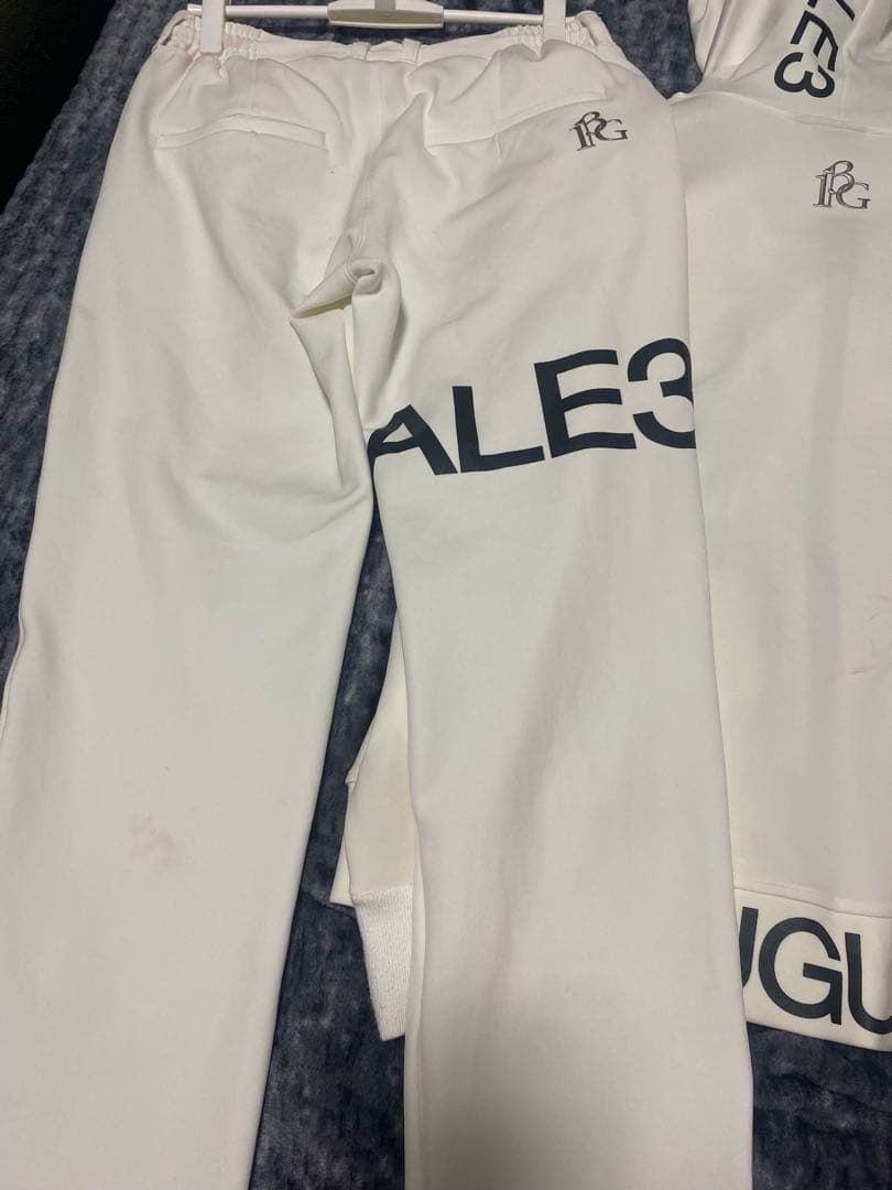 訳あり1PIU1UGUALE3 ゴルフウェア セット