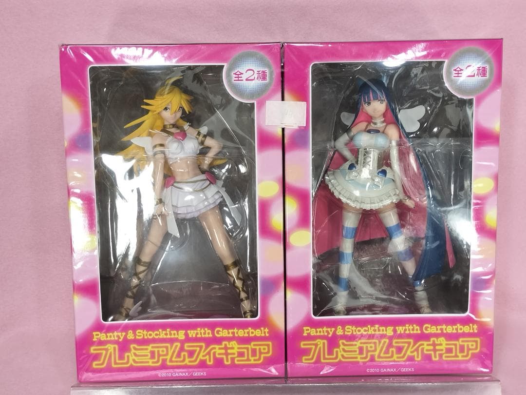 【未開封 極美品】パンティ&ストッキングwithガーターベルト　全２種フィギュア
