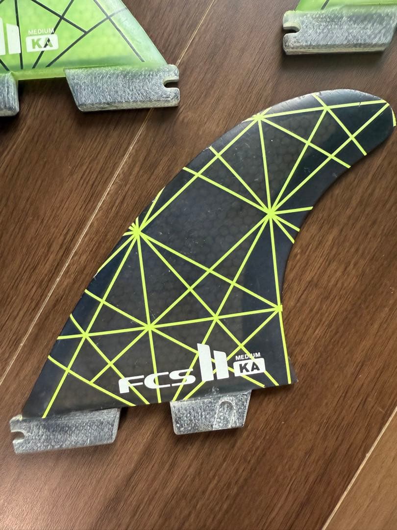 サーフボード フィン FCS2 KA コロヘアンディーノモデル MEDIUM