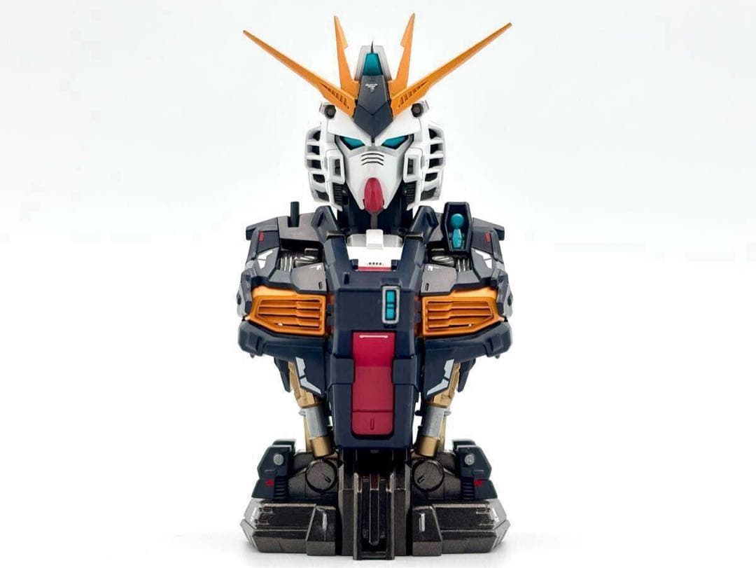 ★メカニカルバストνガンダム★全塗装完成品★機動戦士逆襲のシャア★