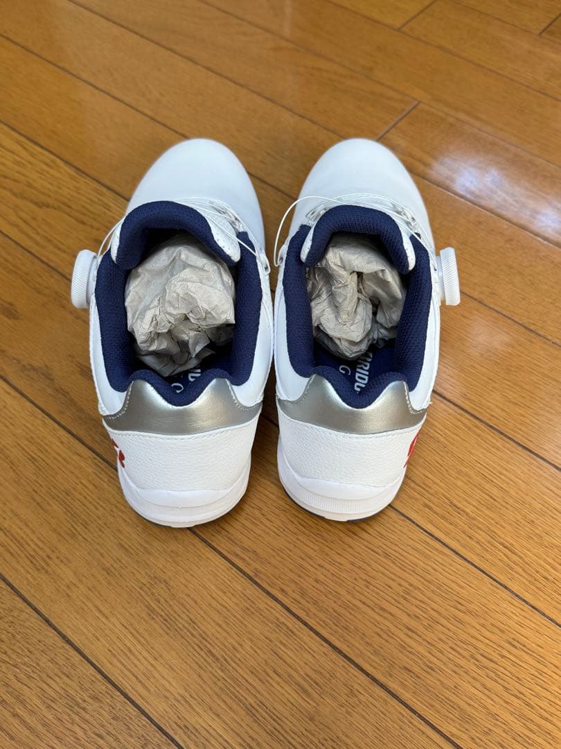 ボアシステム ホワイト ゴルフシューズ