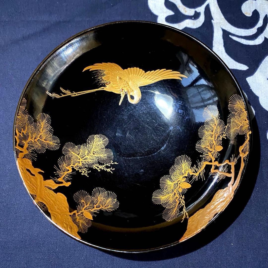明治骨董旧家蔵出し　豪華黒塗り吸物椀　松鶴金蒔絵　明治参十参年購入　木製漆器二客