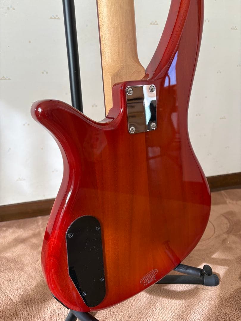 YAMAHAエレキベース