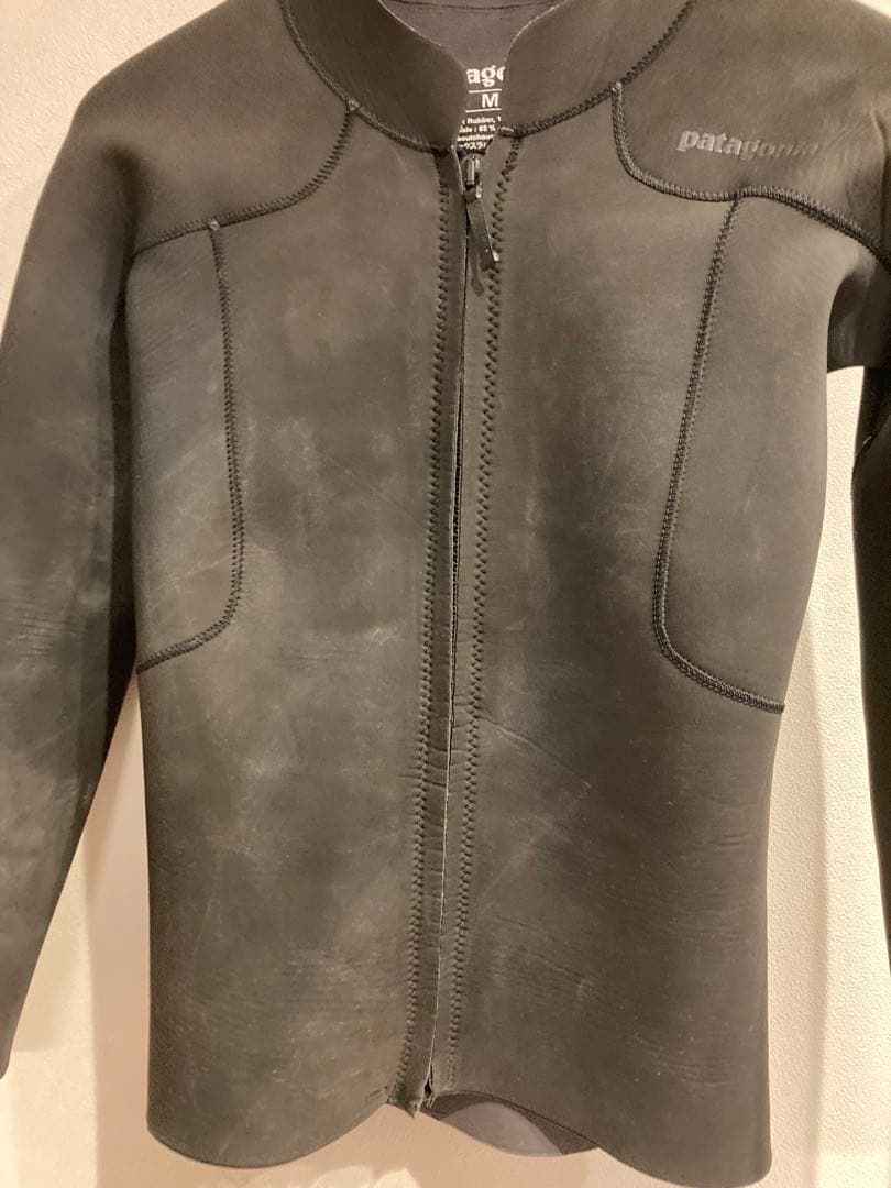 （See The Sun. ）patagonia タッパー Mサイズ