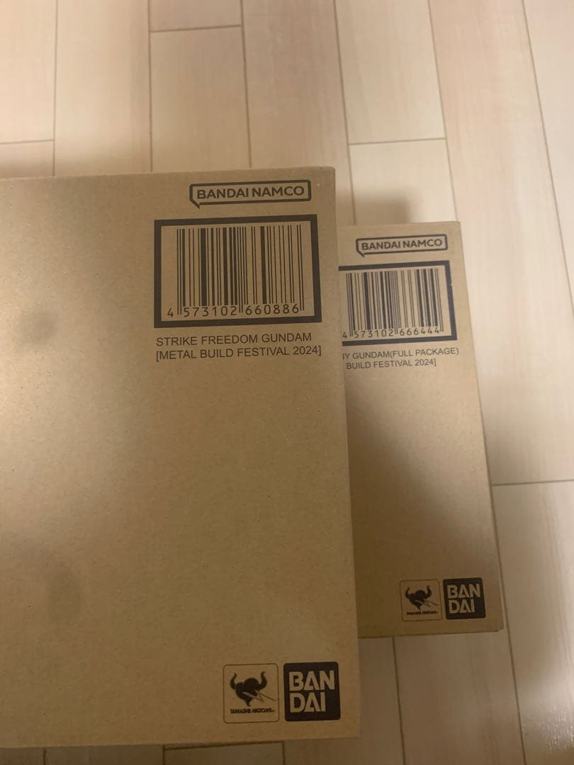 未開封 メタルビルド ストライクフリーダムガンダム＋デスティニーガンダム