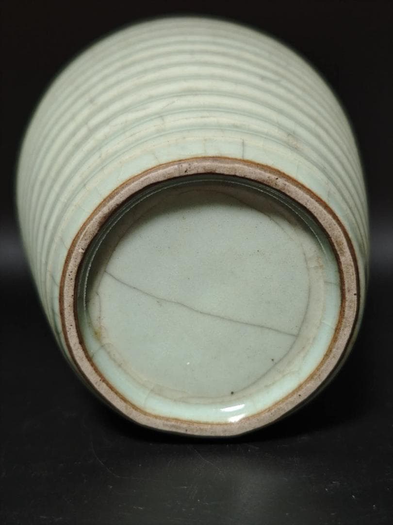 明時代　青磁龍泉窯弦紋花瓶龍泉窯明官窯物　元箱付き(E-10)