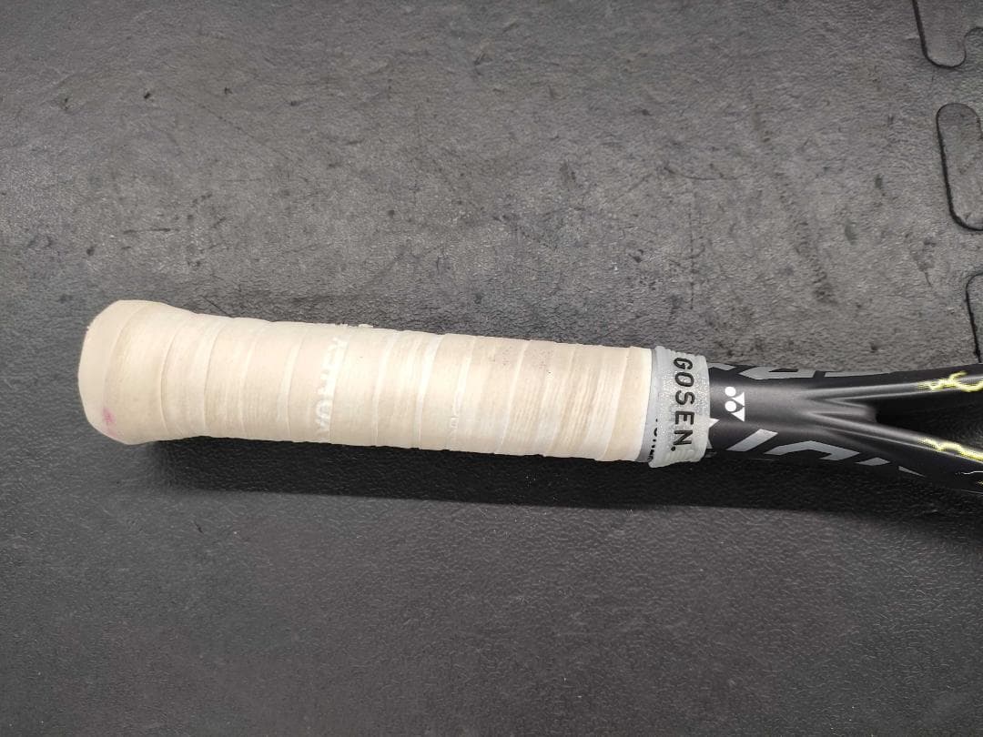 【美品】ヨネックス　VOLTRAGE7V　軟式テニスラケット　UL1