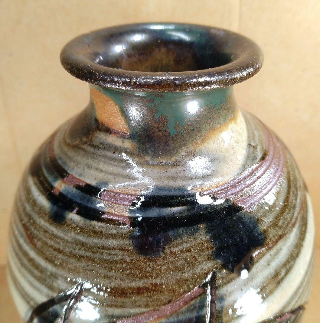 【本物保証】金城次郎 壷屋焼花瓶(海老魚紋）共箱 栞 人間国宝 壺屋焼 未使用