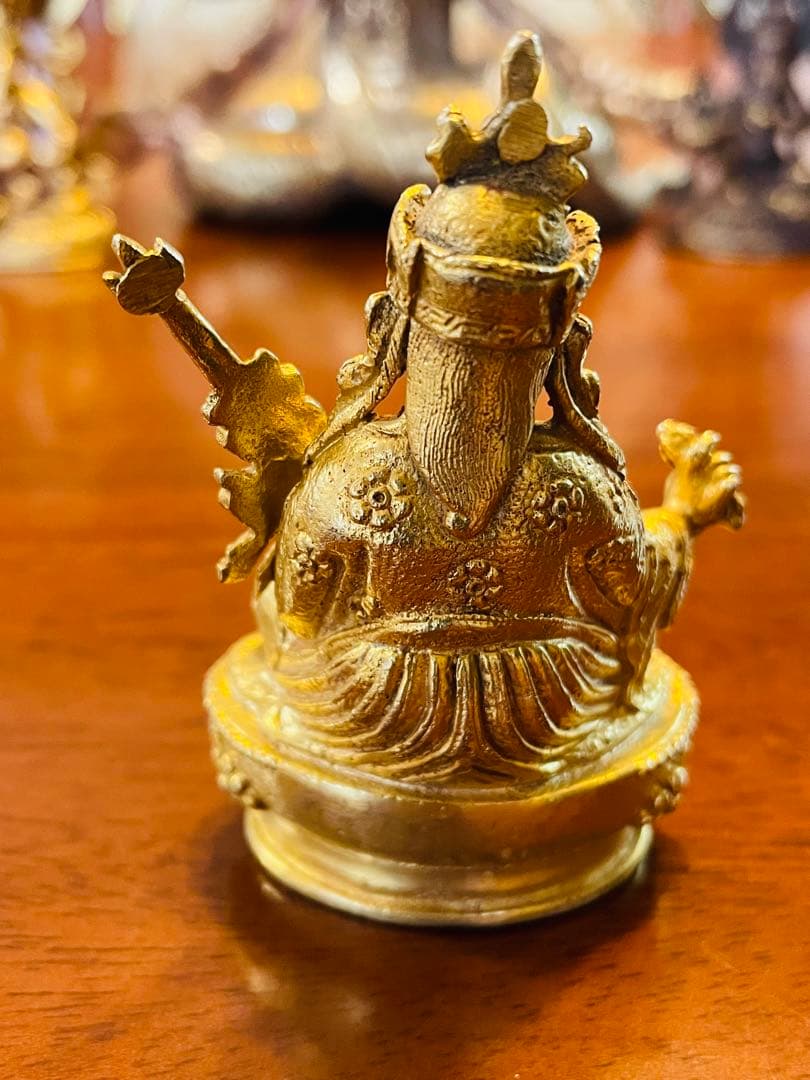 SALE【新品 送料無料】チベット密教の祖　パドマサンバヴァ 開祖 仏像 鍍金