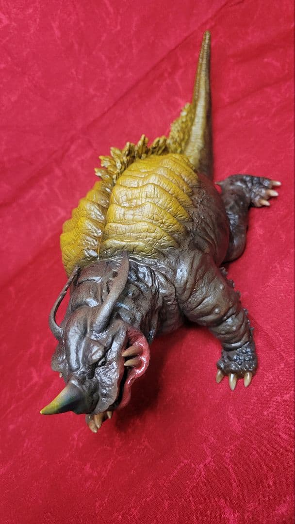 ビリケン商会ソフビキット完成品　透明怪獣ネロンガガレージキット完成品ウルトラマン