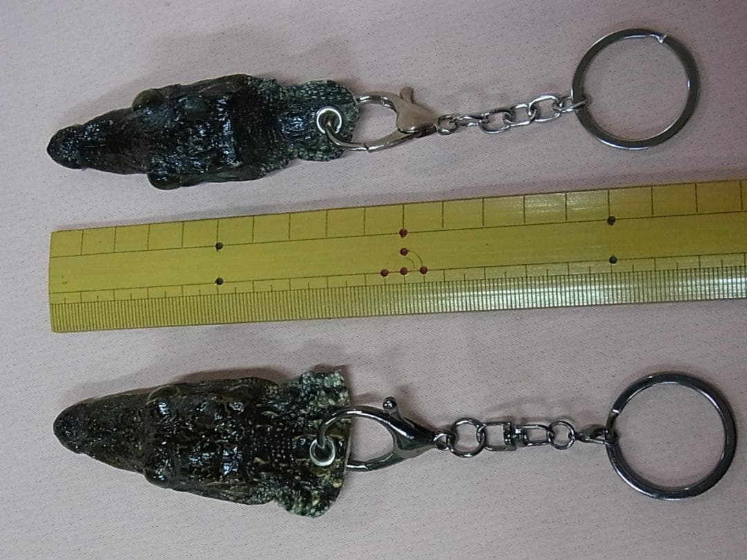 ワニの頭 キーチェーン（Mサイズ）