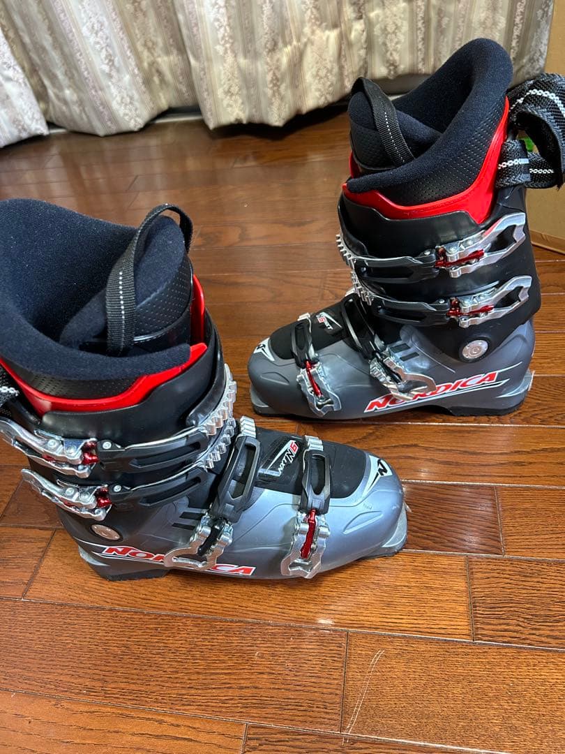 必見！使用回数少✮Nordica スキー用ブーツ 26.5サイズ
