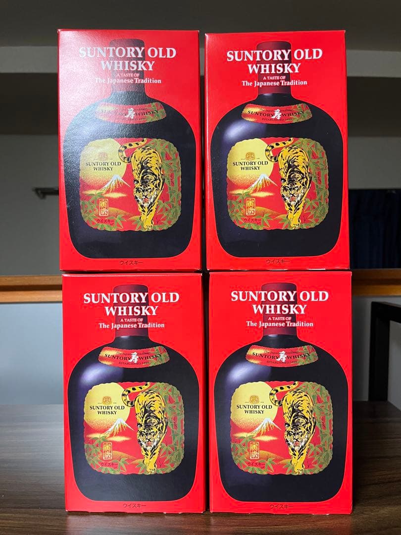 ウイスキー サントリー オールド 干支ラベル　寅年