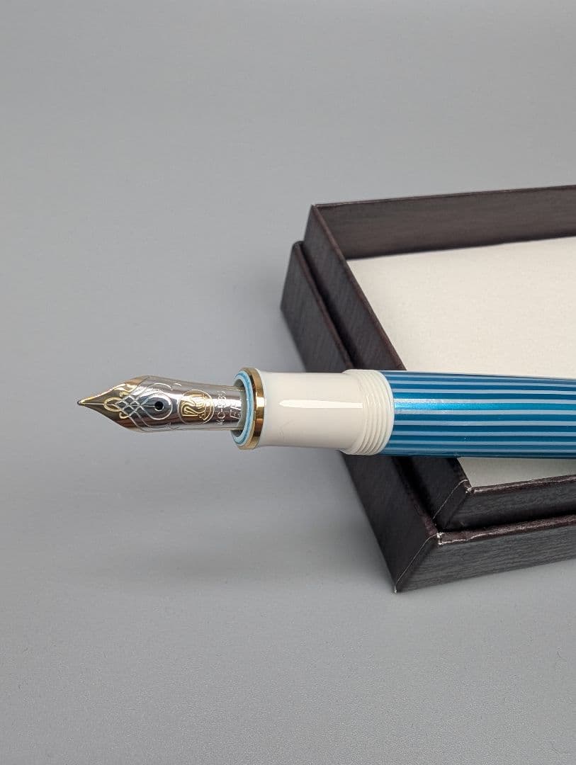 ペリカン スーベレーン M600 ターコイズホワイト ニブEF 　Pelikan