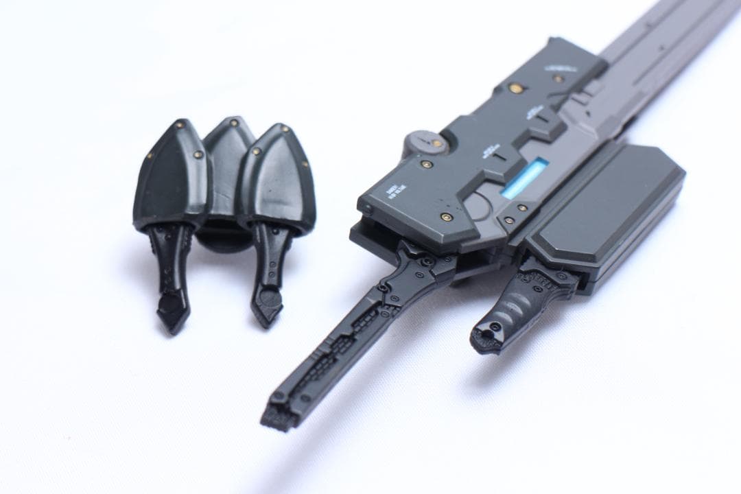 L GEAR RIGING プレイアーツ改 雷電