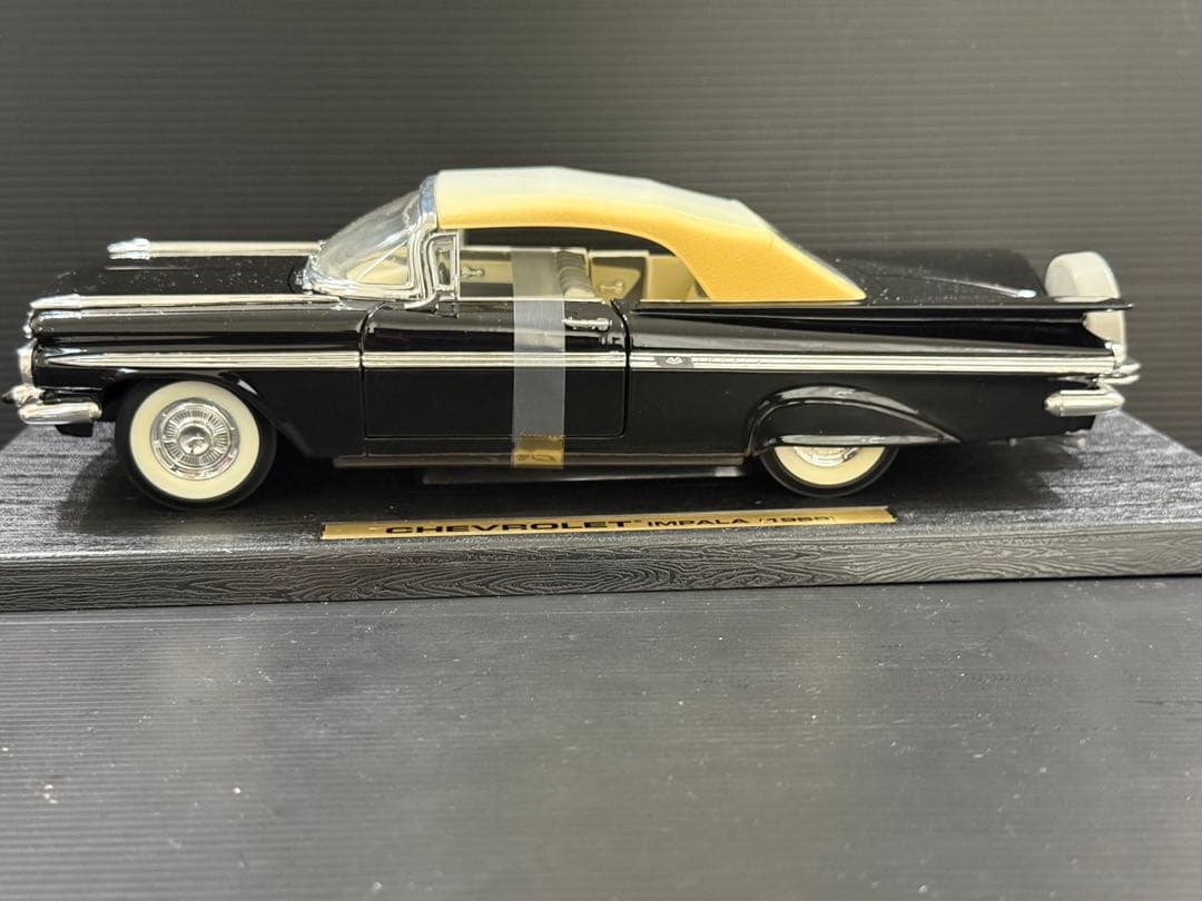 【1959年】シボレーインパラクーペ 【1/18】スケール