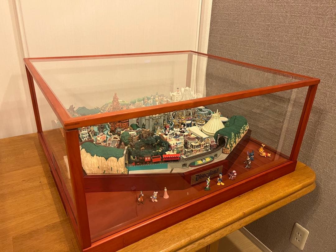 マイディズニーランド 模型 ケース付き（デアゴスティーニ）