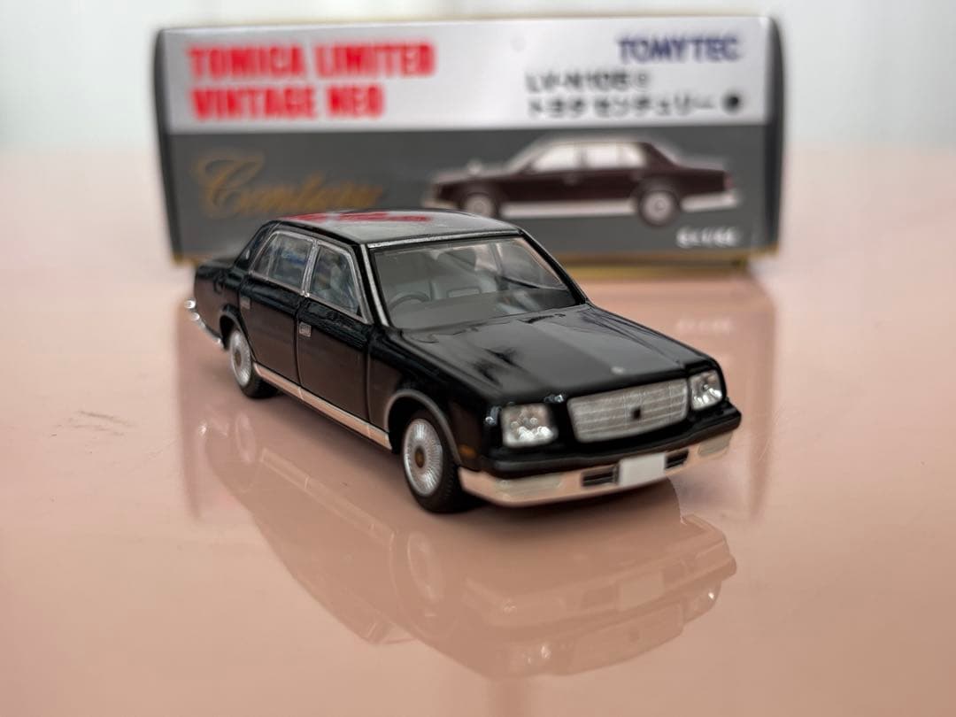 トミカ リミテッド ヴィンテージ ネオ トヨタ センチュリー LV-N105a