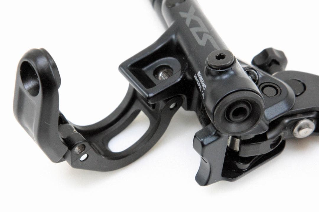 シマノ　4ピストン　油圧ブレーキ　BL-M7100　BR-M7120 ローター無