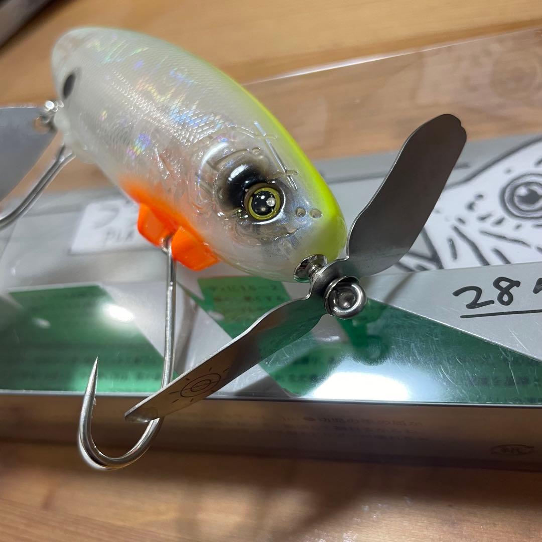 痴虫 プラカブメス 蛍光レモンサワー