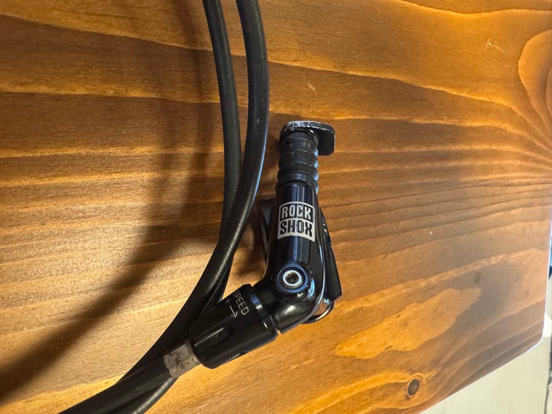 ROCKSHOX reverb シートポスト Φ31.6/390mm