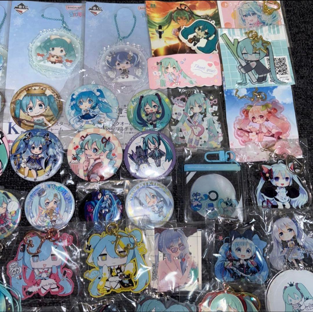 プロセカ 初音ミク 缶バッジ アクリルキーホルダー 大量 まとめ売り 96点