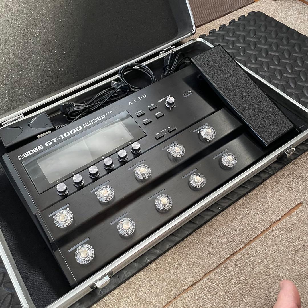 BOSS GT-1000 マルチエフェクター　ハードケース付き