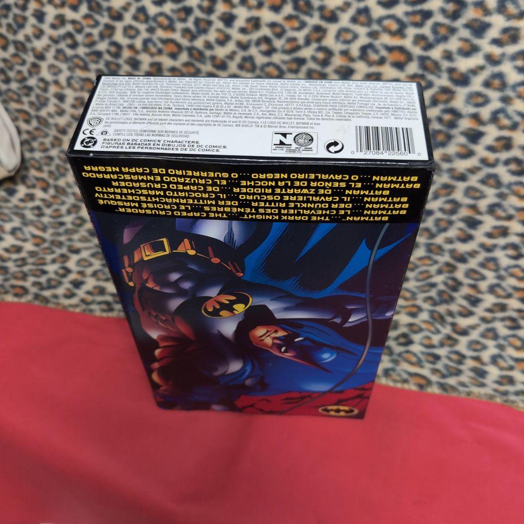 １２インチ　バットマン アクションフィギュア DC MATTEL ハピネット