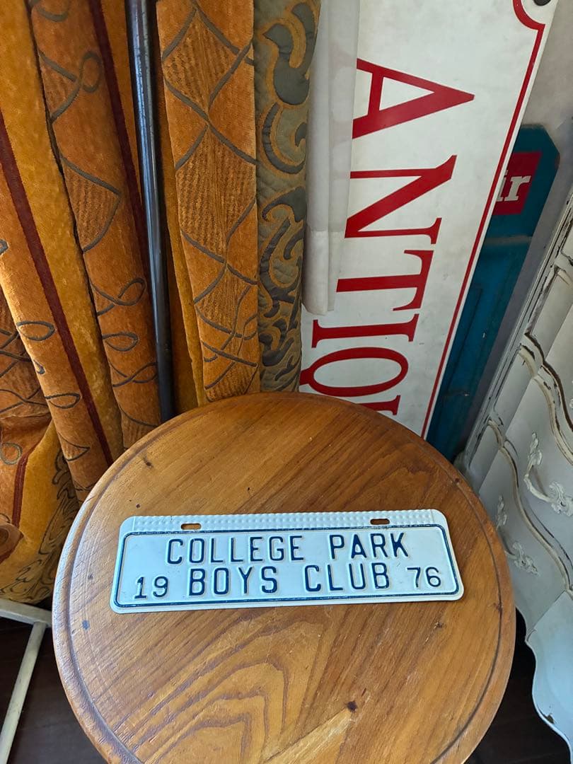 アンティーク　メタル　サイン　プレート　看板　BOYS CLUB アメリカ