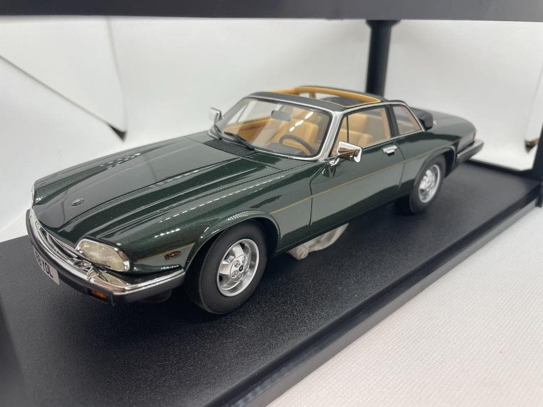 104-043 Cult 1/18 ジャガー XJ-SC Sage グリーン