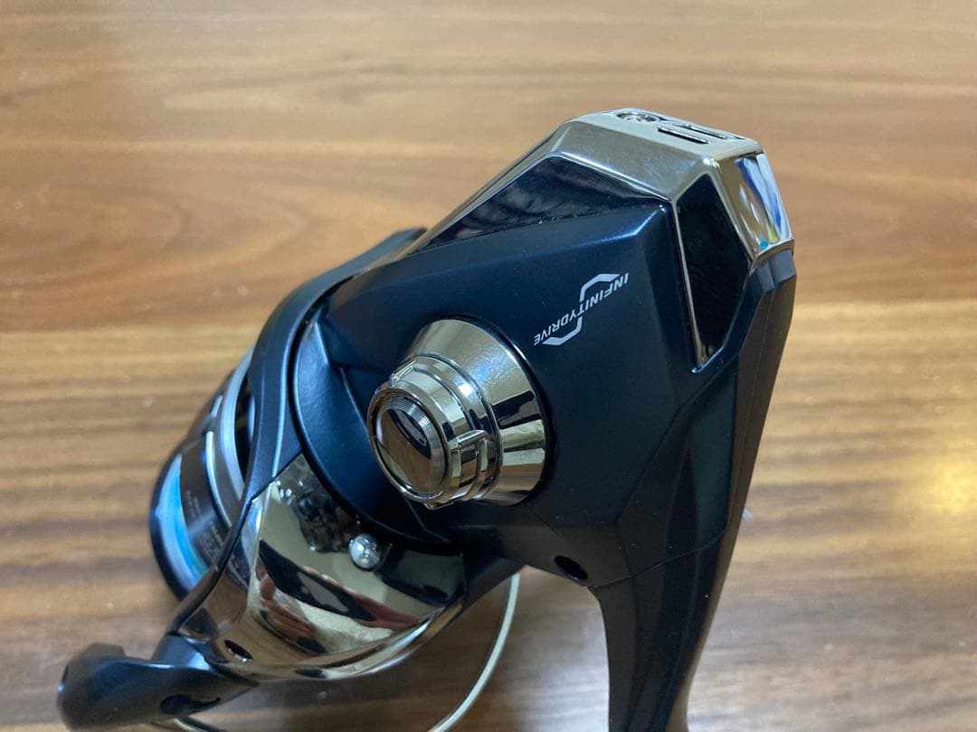 シマノ 20ストラディックSW 8000HG スピニングリール